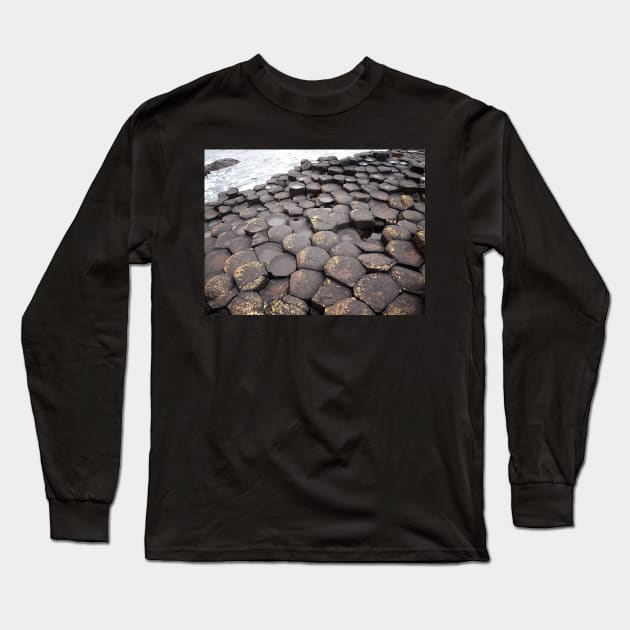 Giant's Causeway, Northern Ireland Long Sleeve T-Shirt by Ludwig Wagner